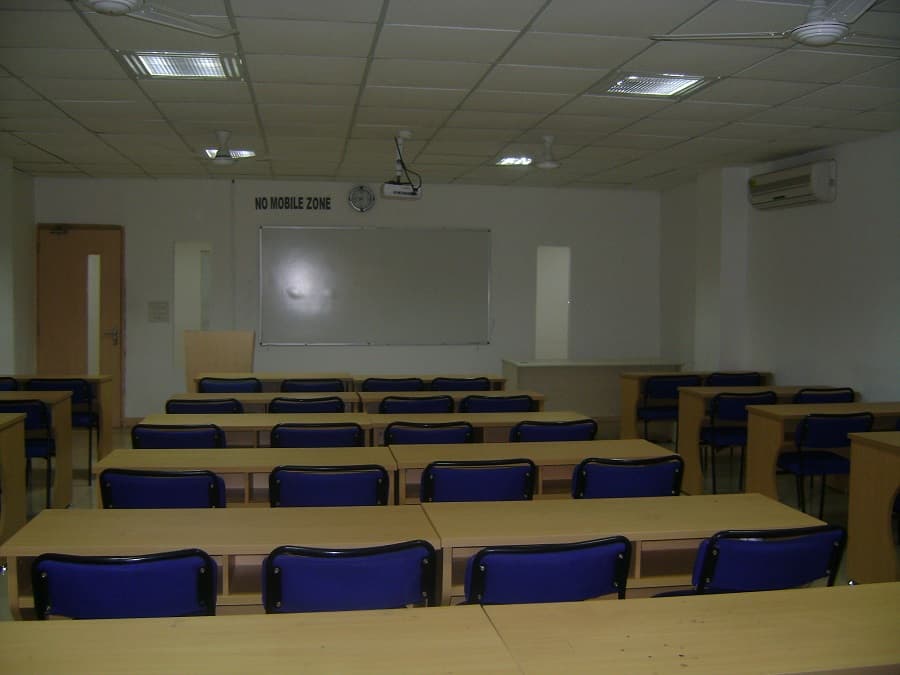 Amity Global Business School Indore Building photo 5